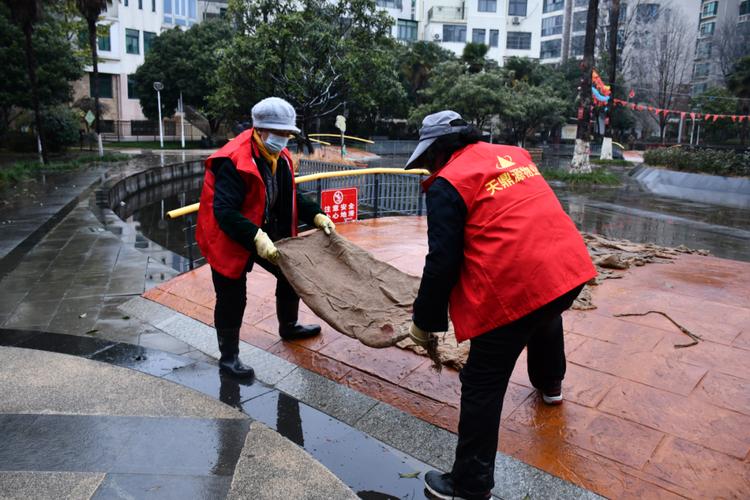 白雪就是命令，北风就是号角——记武汉市鑫骊龙物业管理有限责任公司冰雪中的坚守